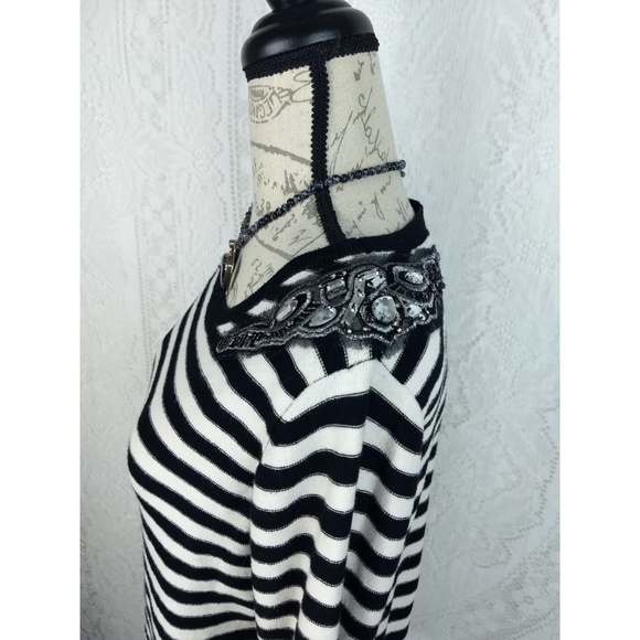 H&M Long Sleeve Striped Sweater Size Small - Picture 3 of 5